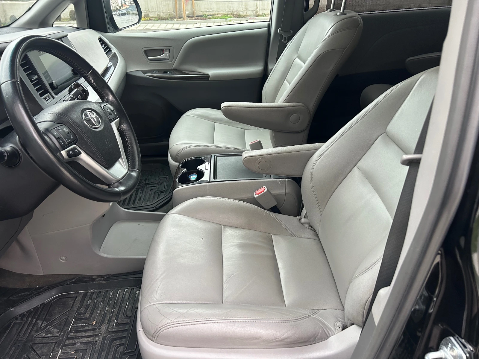 Toyota Sienna 3.5V6 XLE 4x4 | Mobile.bg � ����������� 7