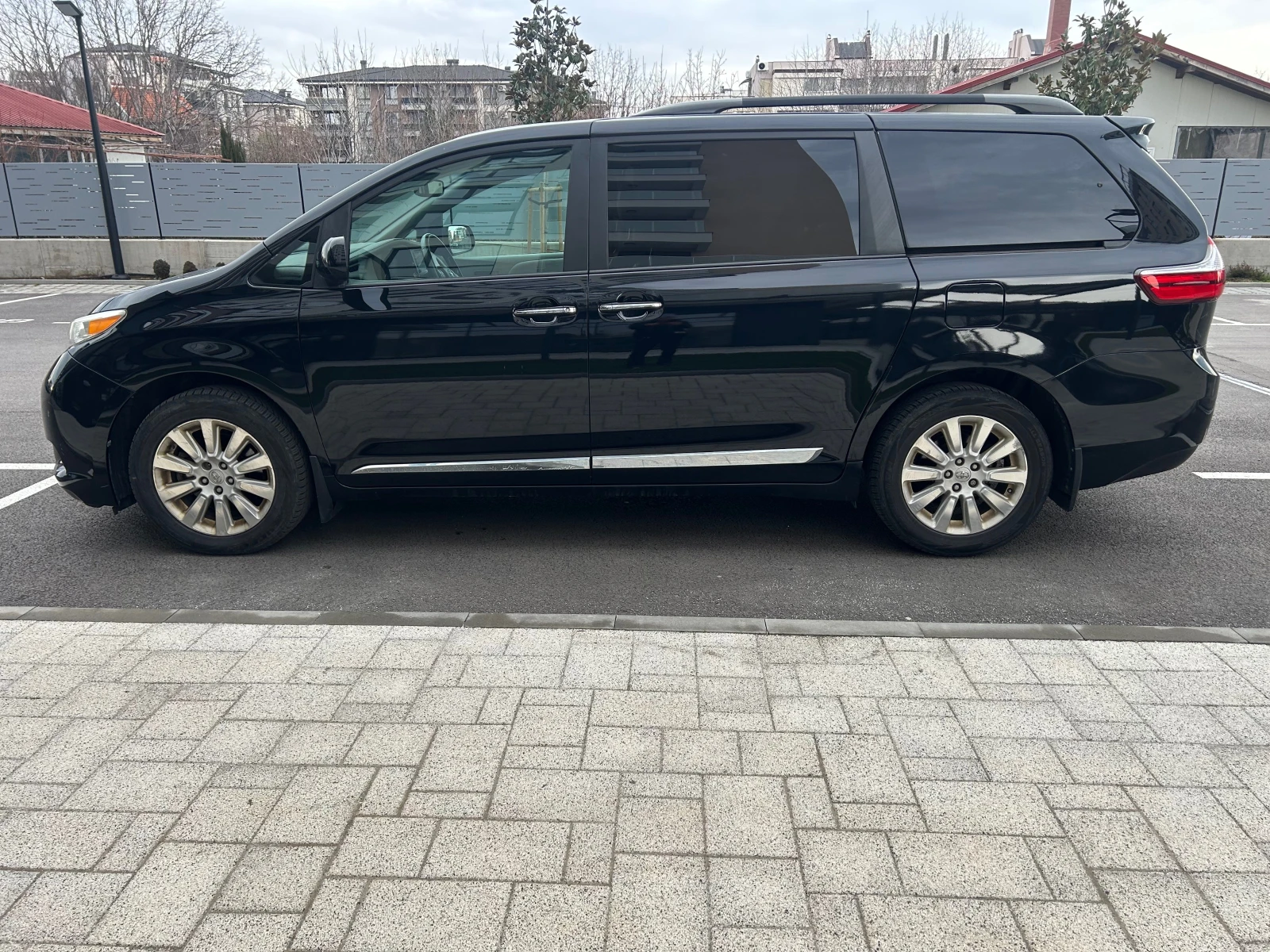 Toyota Sienna 3.5V6 XLE 4x4 | Mobile.bg � ����������� 4
