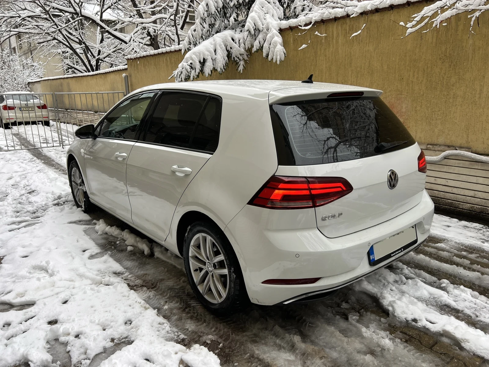 VW Golf 2.0TDI 150ks купувана от България  - изображение 8