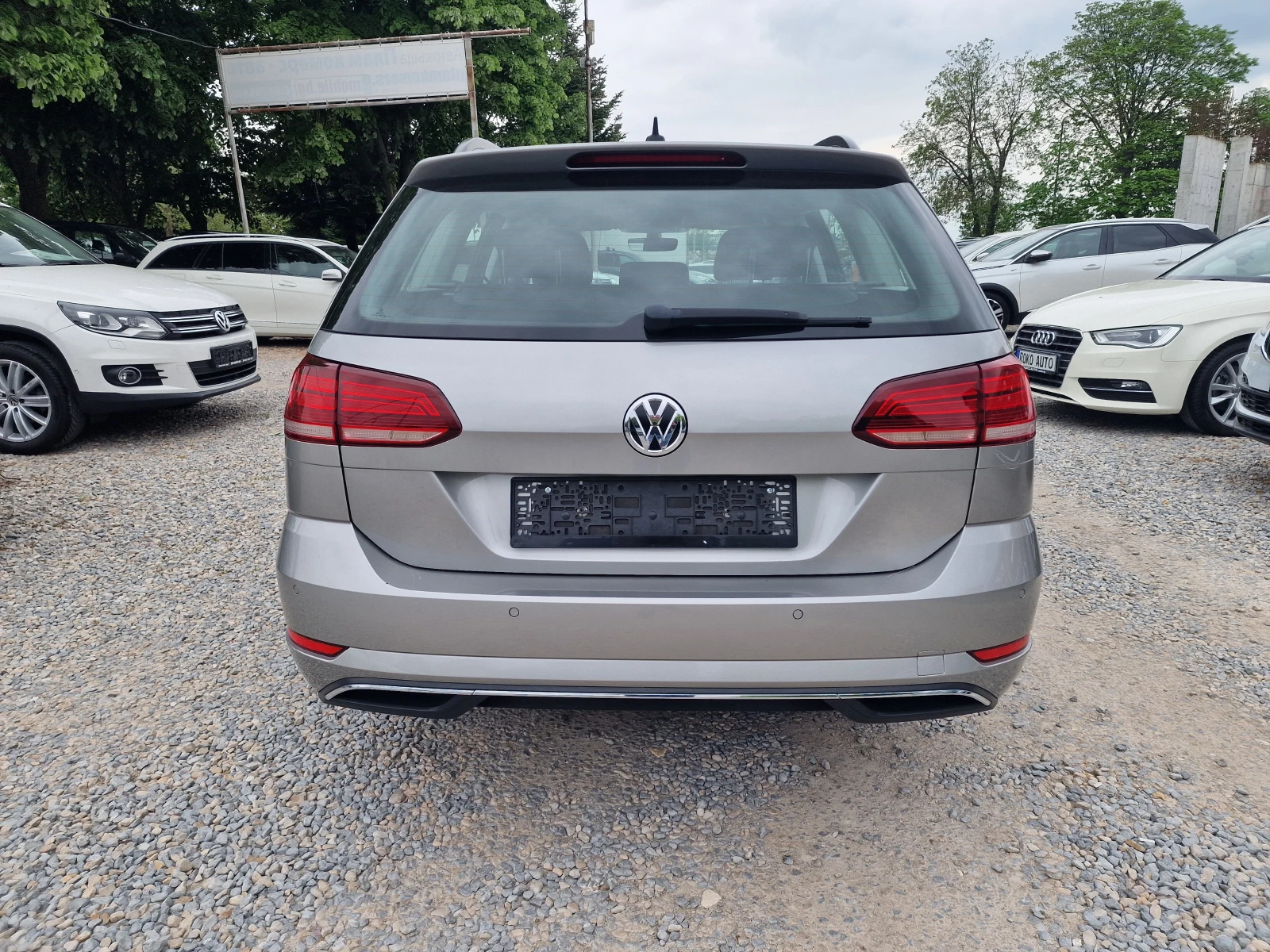 VW Golf 1.6TDI-116k.s-HIGHLINE-FACELIFT-NAVI-EURO 6, снимка 5 - Автомобили и джипове - 54484061