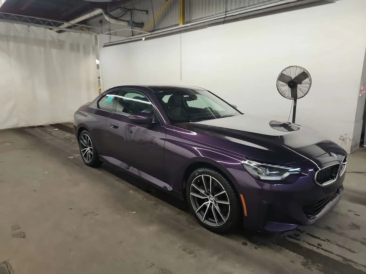 BMW 230 I XDRIVE| HARMAN KARDON| PANO| 2 КЛЮЧА| , снимка 2 - Автомобили и джипове - 54650545