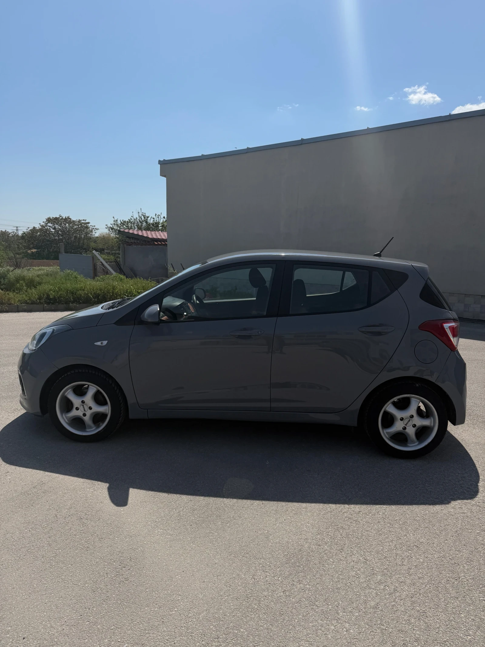 Hyundai I10, снимка 4 - Автомобили и джипове - 54743253