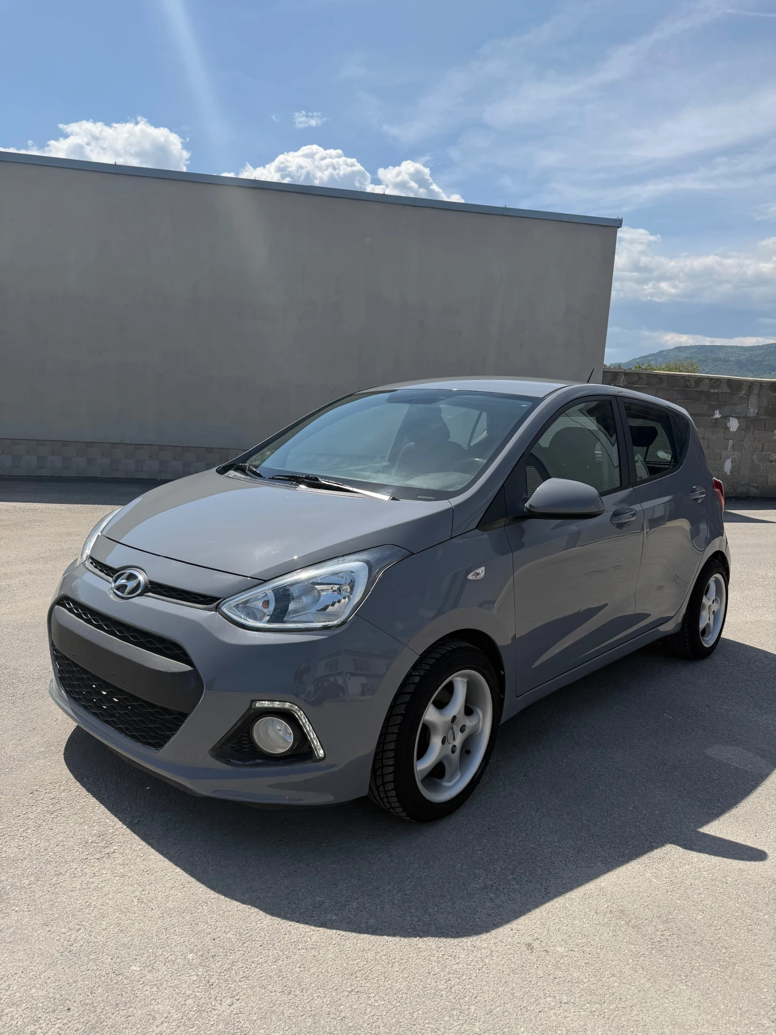 Hyundai I10, снимка 5 - Автомобили и джипове - 54743253