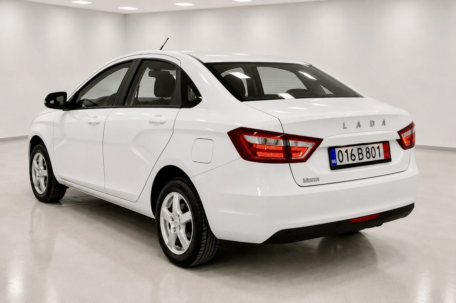 Lada Vesta 12.2018г.57000км. Сервизна История, снимка 4 - Автомобили и джипове - 54981687