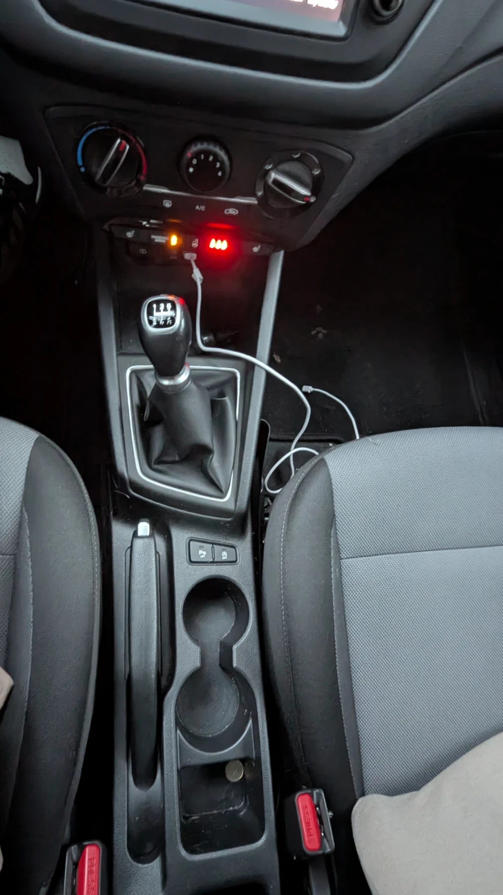 Hyundai I20 I20 Active, снимка 15 - Автомобили и джипове - 55316770