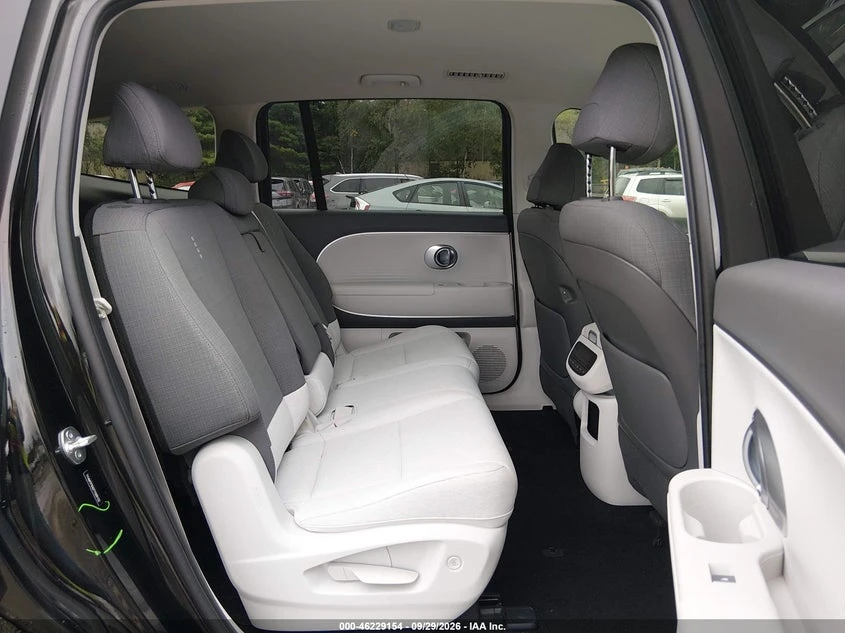 Hyundai IONIQ 9 Se, снимка 8 - Автомобили и джипове - 56320084