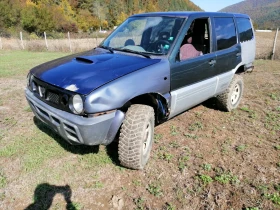 Nissan Terrano 2.4 16v, снимка 1