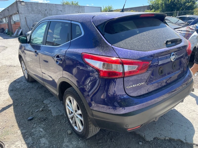 Nissan Qashqai 1.2, снимка 3 - Автомобили и джипове - 46385577