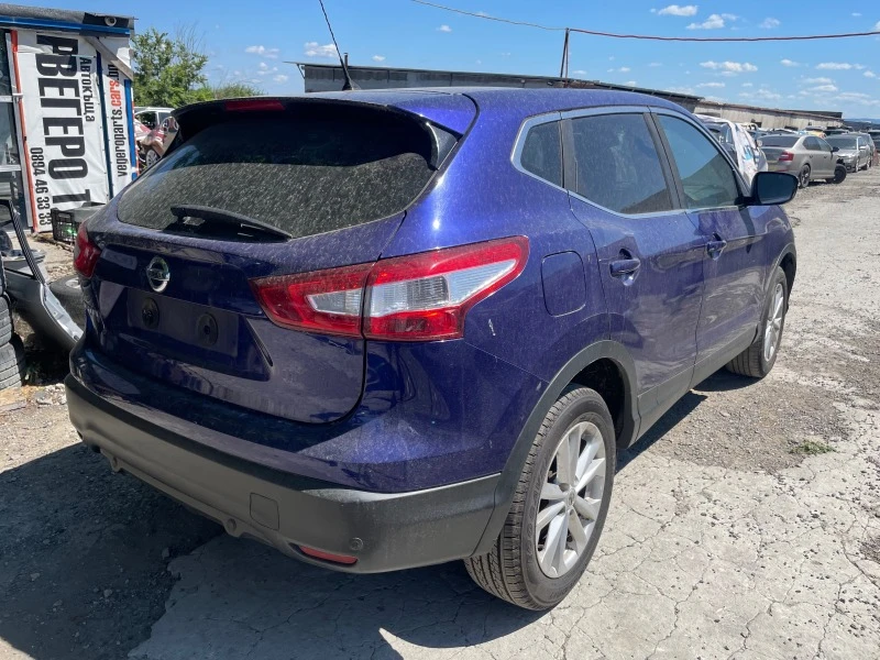 Nissan Qashqai 1.2, снимка 4 - Автомобили и джипове - 46385577