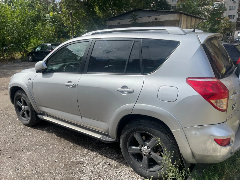 Toyota Rav4 2, 2 D-kat, снимка 8 - Автомобили и джипове - 49155810