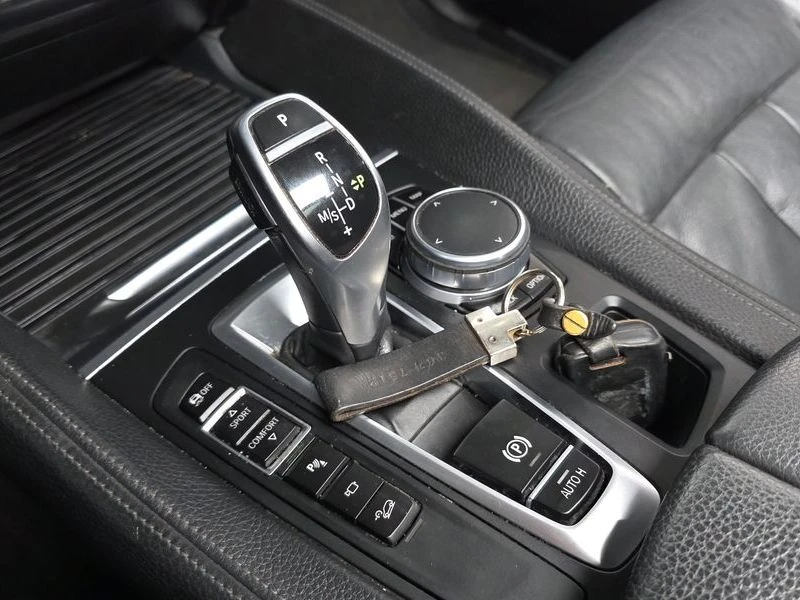 BMW X6 xDrive 30d| 258к.с.| ВКЛ.ТЕХНОТЕСТ, снимка 9 - Автомобили и джипове - 55222040