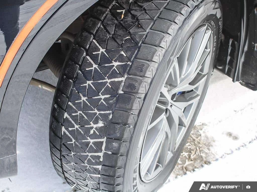 BMW X7 xDrive50i| BOWERS & WILKINS| SWAROWSKI| ���������| | Mobile.bg � ����������� 7