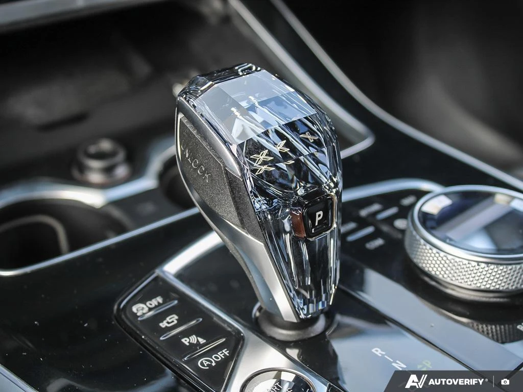 BMW X7 xDrive50i| BOWERS & WILKINS| SWAROWSKI| ���������| | Mobile.bg � ����������� 16