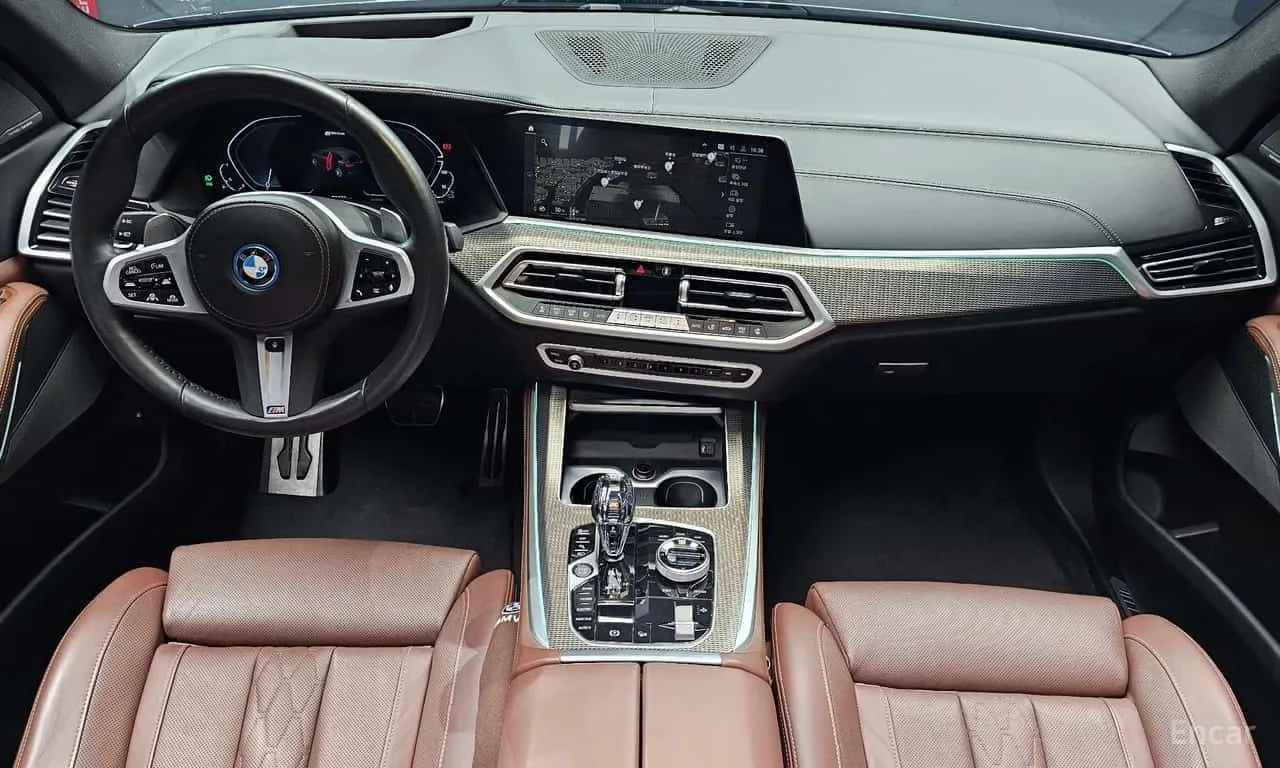 BMW X5 * xDrive45e * ЛАЗЕРИ * ВЪЗДУХ * ДИСТРОНИК * ОБДУХВ, снимка 7 - Автомобили и джипове - 55571957
