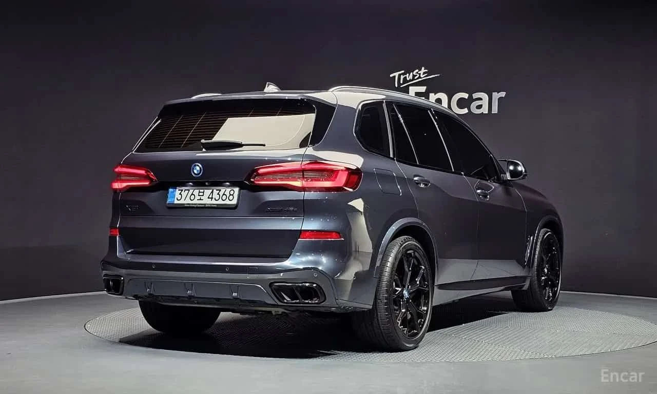 BMW X5 * xDrive45e * ЛАЗЕРИ * ВЪЗДУХ * ДИСТРОНИК * ОБДУХВ, снимка 2 - Автомобили и джипове - 55571957