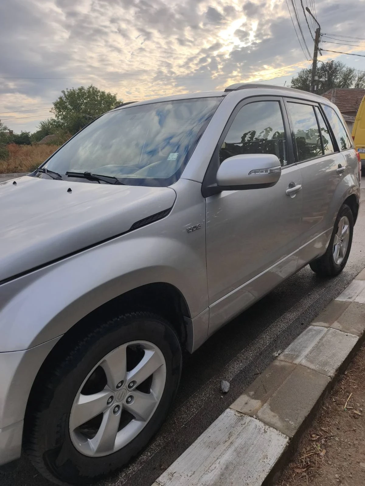 Suzuki Grand vitara, снимка 2 - Автомобили и джипове - 56238216