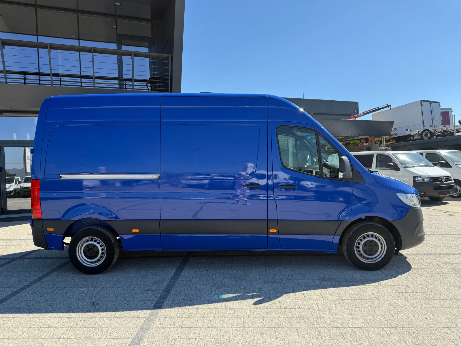 Mercedes-Benz Sprinter 311CDI Клима L2H2 Euro 6c  - изображение 6