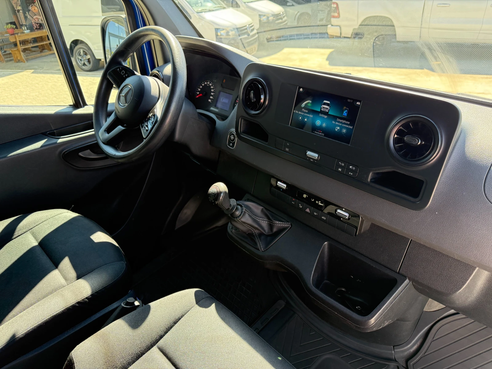 Mercedes-Benz Sprinter 311CDI Клима L2H2 Euro 6c  - изображение 8