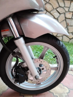 Suzuki Sixteen 150i Limited Edition 15k, снимка 9