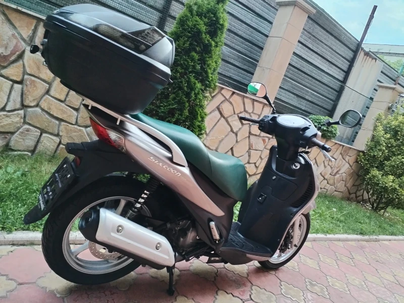 Suzuki Sixteen 150i Limited Edition 15k, снимка 3 - Мотоциклети и мототехника - 50477538