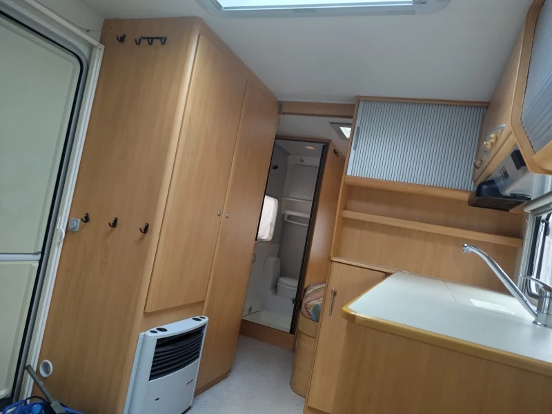 Каравана Knaus 500* ШВЕЙЦАРИЯ* , снимка 10 - Каравани и кемпери - 52253204