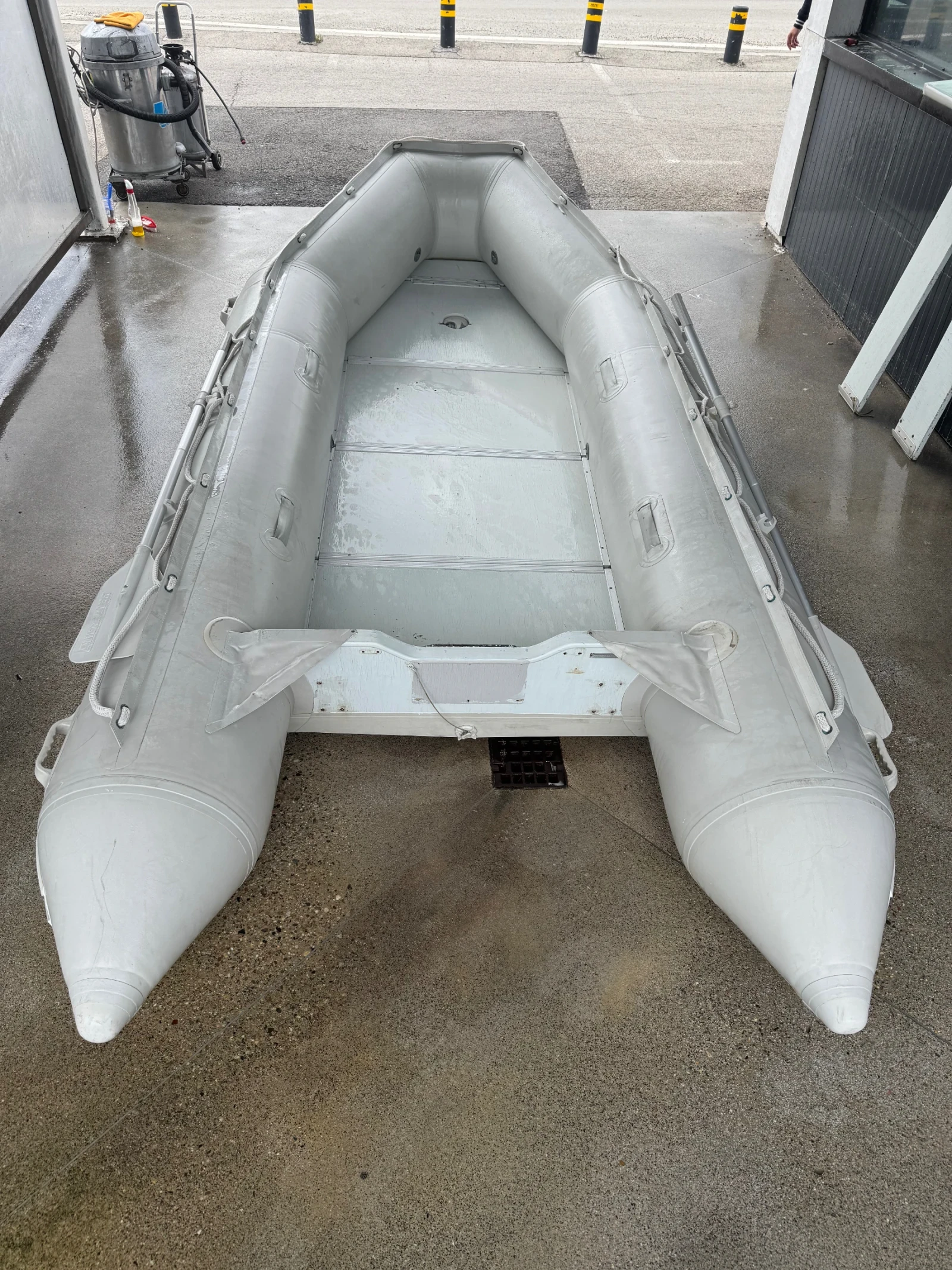 Лодка Quicksilver MAXXI 4.60см 8 човека Motor 12kc USA - изображение 5