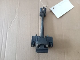 Панта врата ограничителна задна дясна Опел Зафира Б (1)