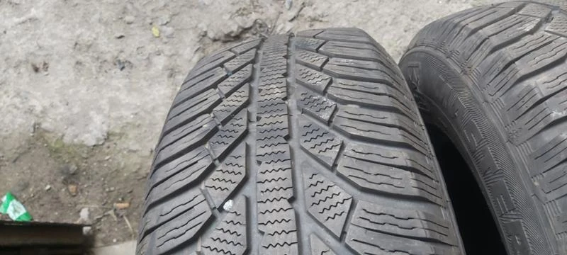 Гуми Зимни 215/70R16, снимка 4 - Гуми и джанти - 35134568