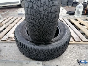 Гуми Зимни 215/65R16, снимка 2 - Гуми и джанти - 52842871
