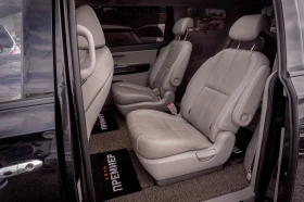 Kia Carnival 2.2CRDI-ПЕРФЕКТНА-6М.ГАР.РЕАЛНИ КМ., снимка 10