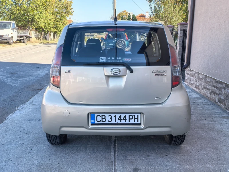 Daihatsu Sirion 1.3 Бензин 4x4 , снимка 5 - Автомобили и джипове - 47740823