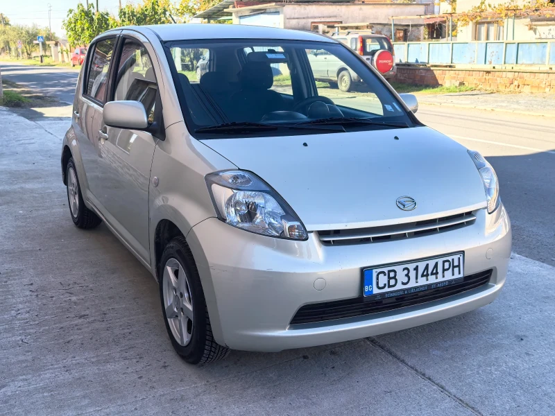 Daihatsu Sirion 1.3 Бензин 4x4 , снимка 3 - Автомобили и джипове - 47740823