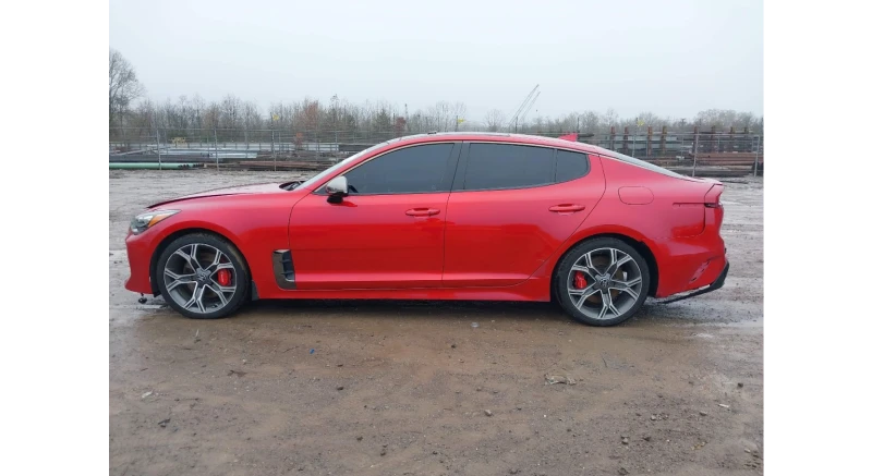 Kia Stinger GT2* RWD* ОБДУХ* HEADUP* HARMAN/KARDON, снимка 9 - Автомобили и джипове - 48693288