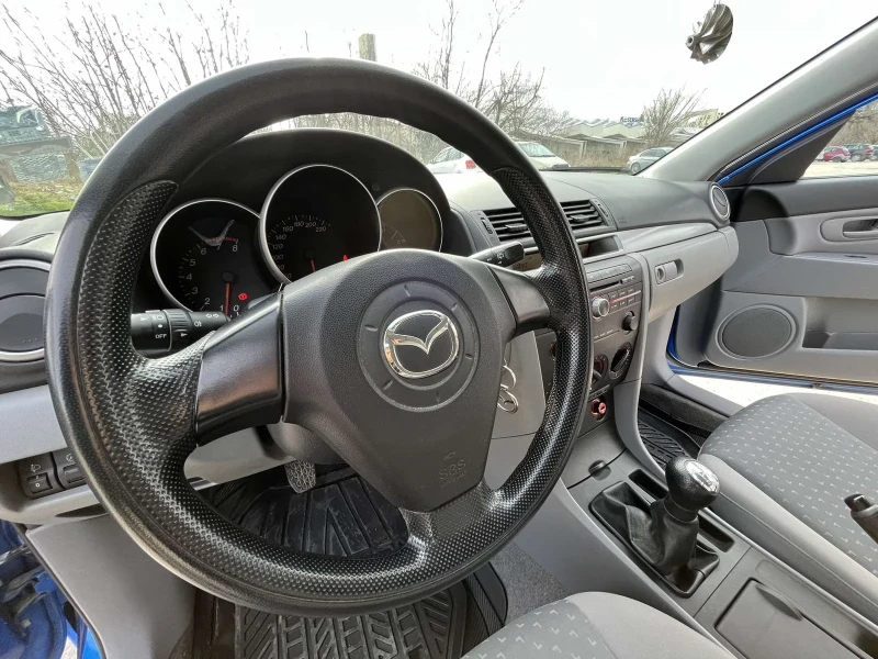 Mazda 3, снимка 15 - Автомобили и джипове - 48960615