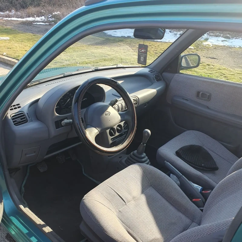 Nissan Micra 1.0 16V, снимка 7 - Автомобили и джипове - 49273860