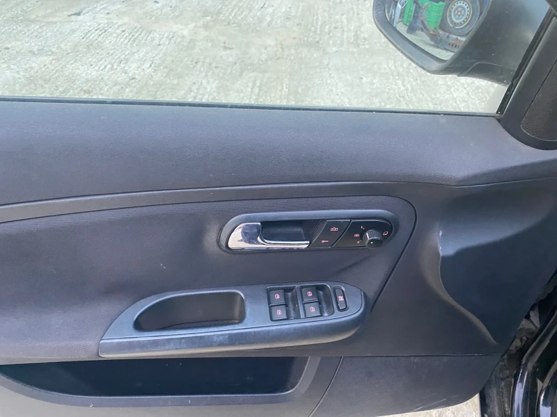 Seat Ibiza, снимка 4 - Автомобили и джипове - 52590076