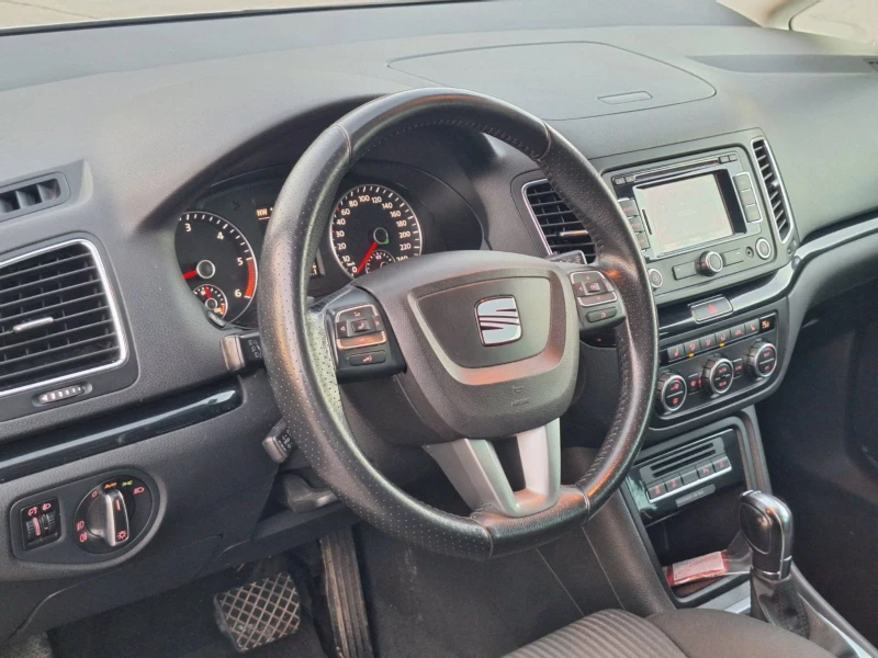 Seat Alhambra 2.0 Tdi 140  Automatic, снимка 7 - Автомобили и джипове - 52433639