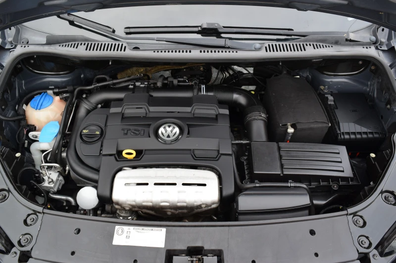 VW Touran 1.4TSI* 150 kc* Euro5B* Автоматик, снимка 15 - Автомобили и джипове - 53085419