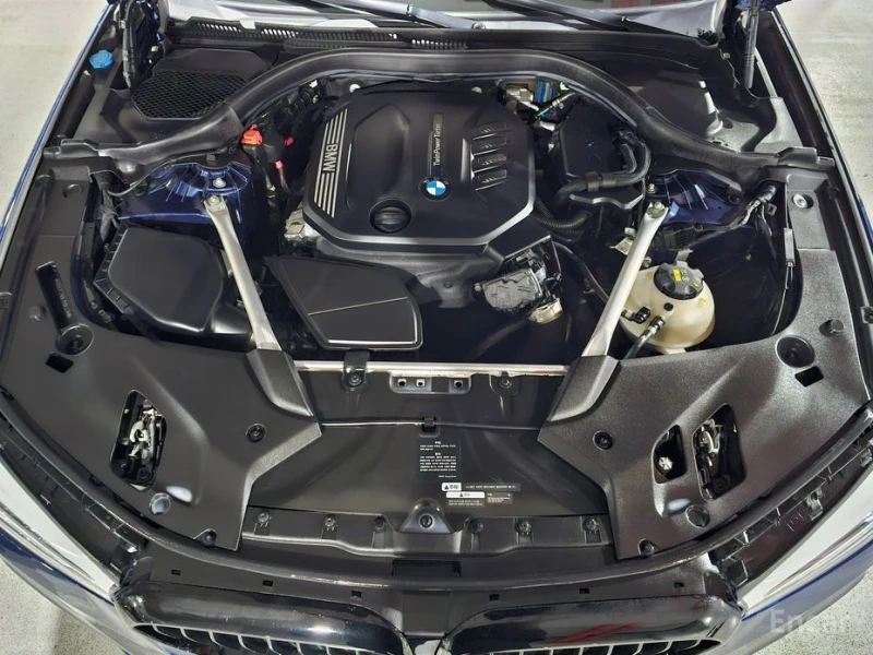 BMW 520, снимка 6 - Автомобили и джипове - 53303787