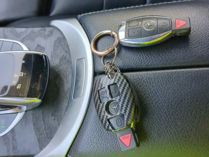 Mercedes-Benz C 400  БЕЗ ИНЦИДЕНТИ / ПАНОРАМА / ПОДГРЕВИ / CARFAX, снимка 8 - Автомобили и джипове - 53342988