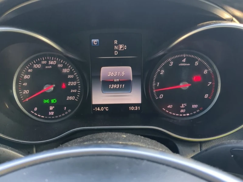 Mercedes-Benz C 400  БЕЗ ИНЦИДЕНТИ / ПАНОРАМА / ПОДГРЕВИ / CARFAX, снимка 9 - Автомобили и джипове - 53342988