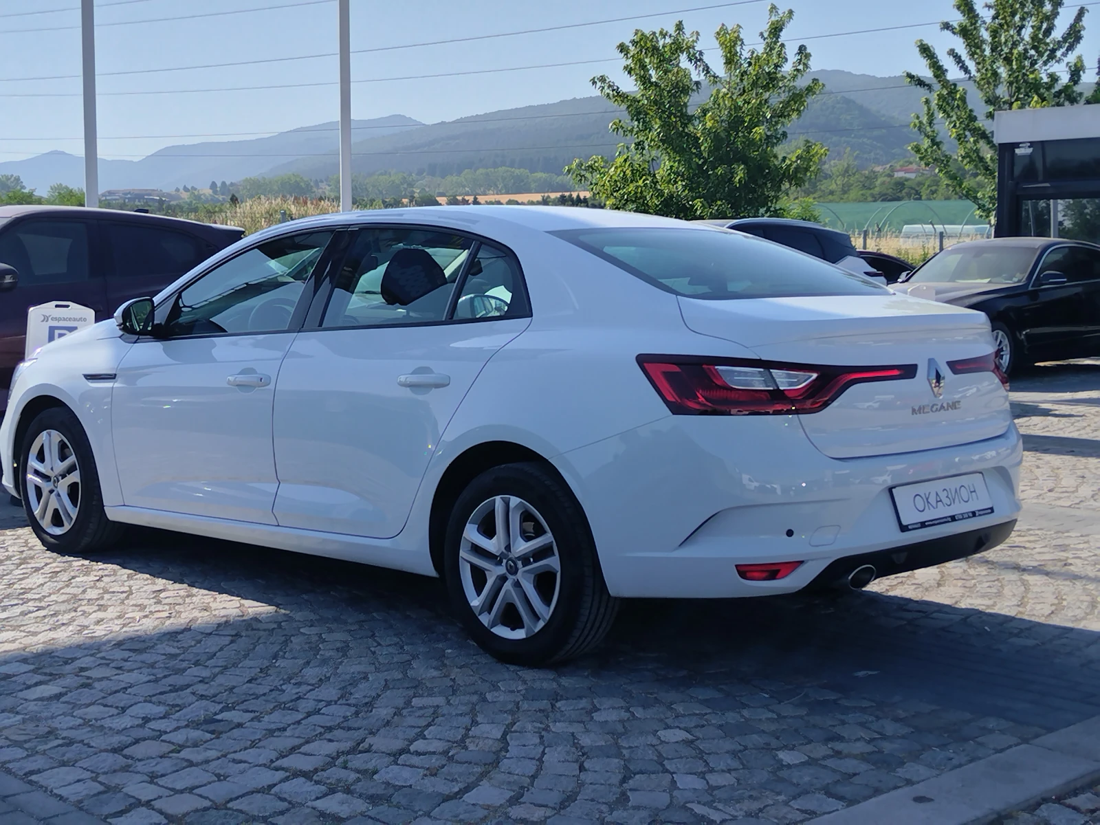 Renault Megane 1.3TCe 140 к.с./Life - изображение 7