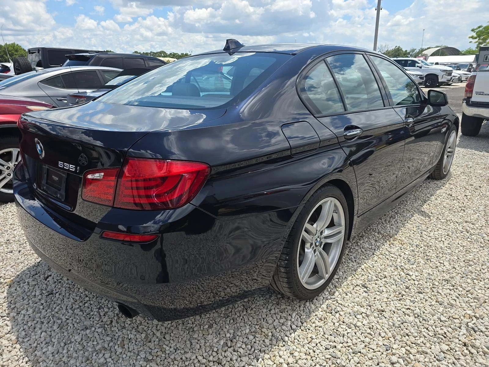 BMW 535 M-PACK* 8ZF* SHODOWLINE* HIFI* SUBWOOFER* KEYLESS* - изображение 3
