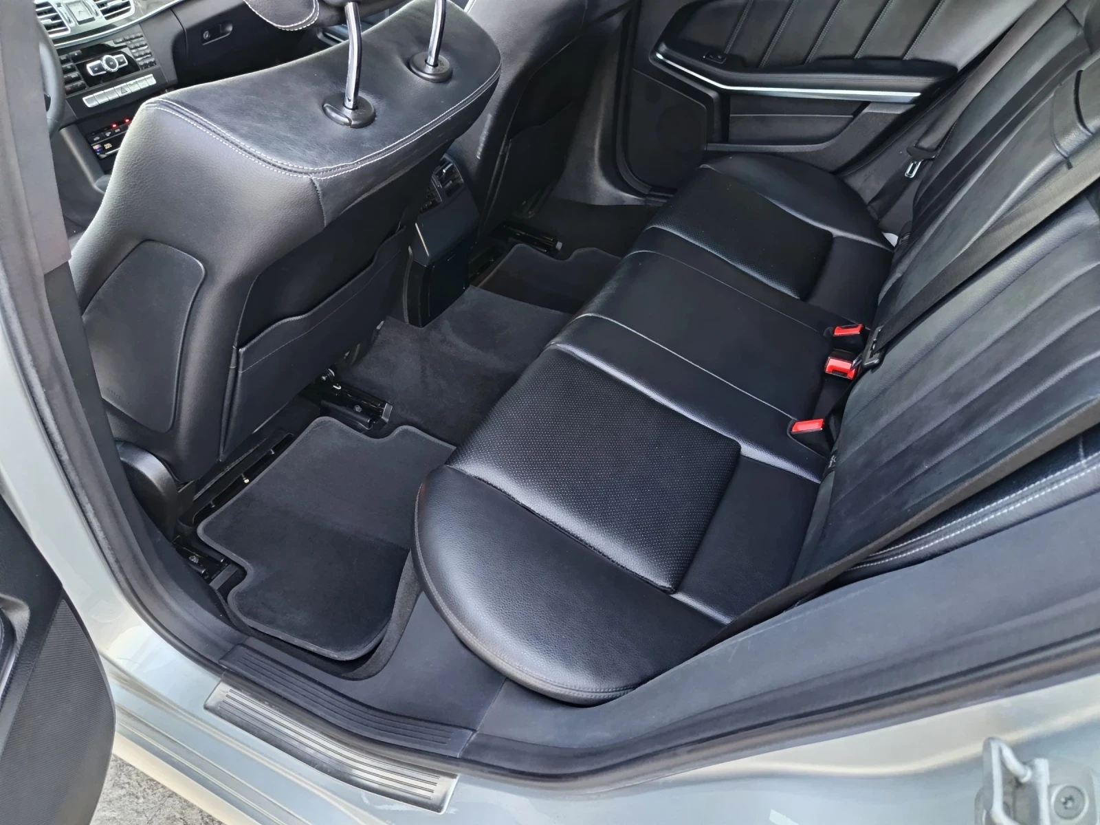 Mercedes-Benz E 220 2, 2 cdi - изображение 3