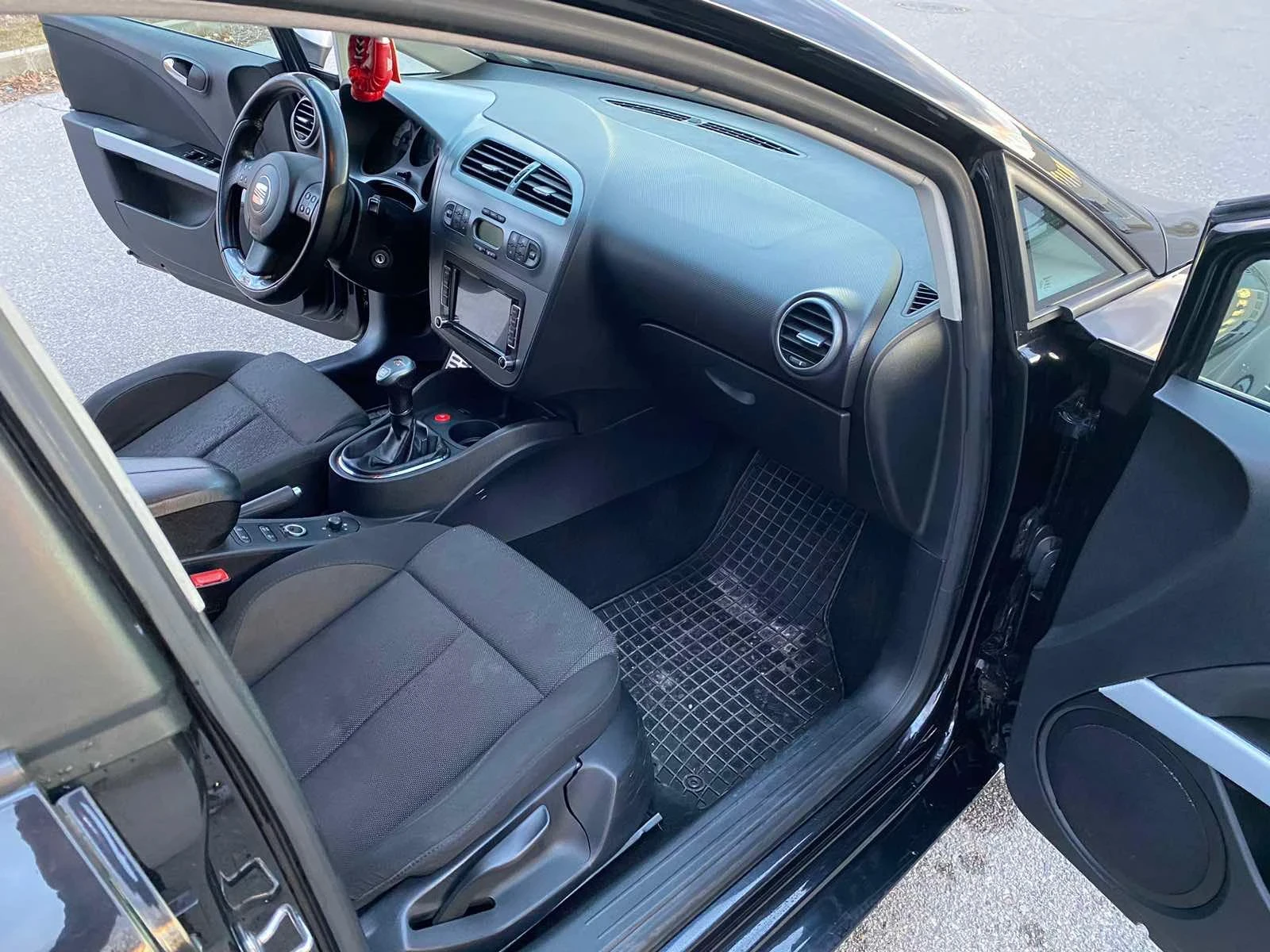 Seat Leon Fr, снимка 6 - Автомобили и джипове - 53709438