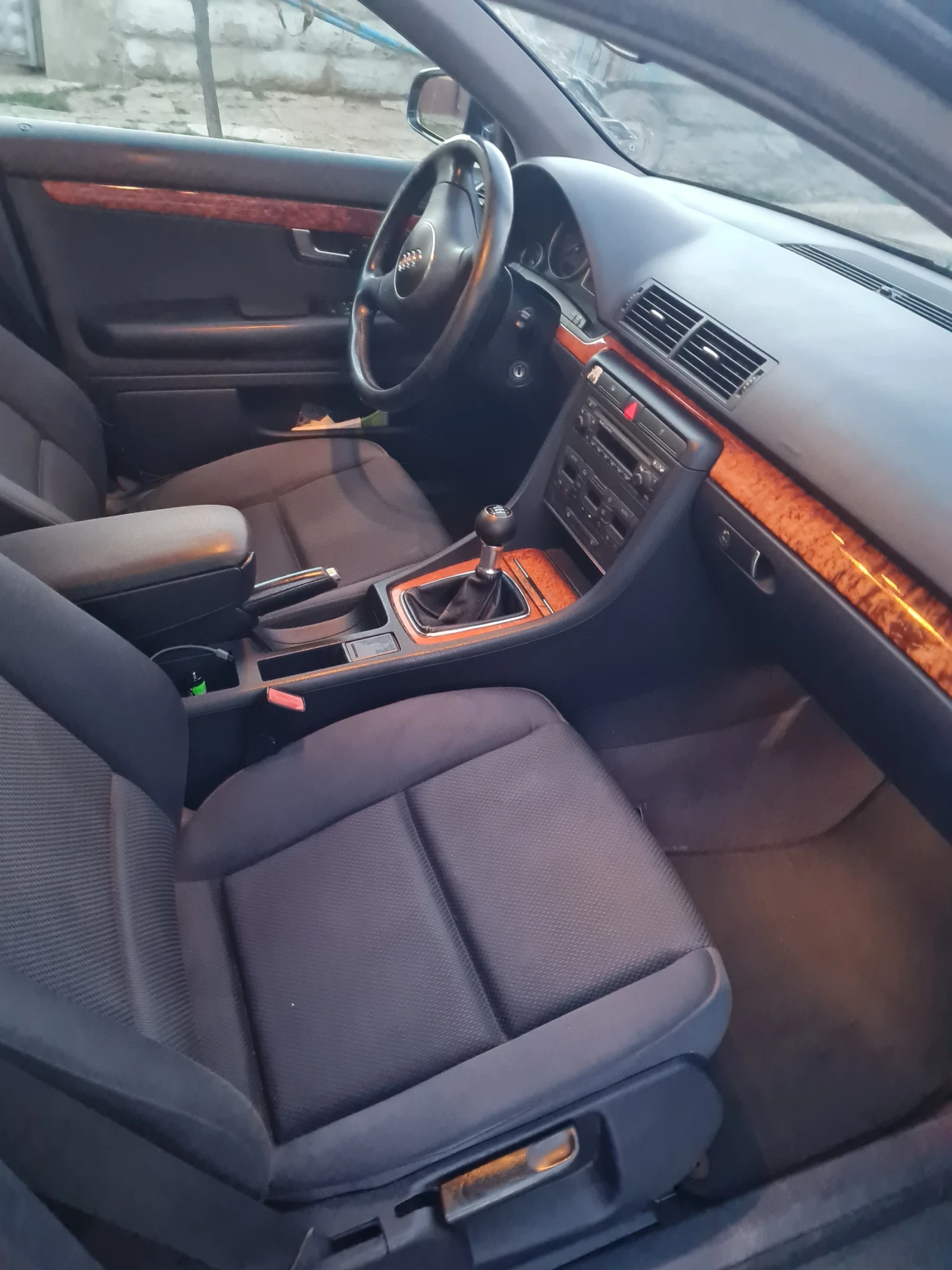 Audi A4, снимка 9 - Автомобили и джипове - 53711768