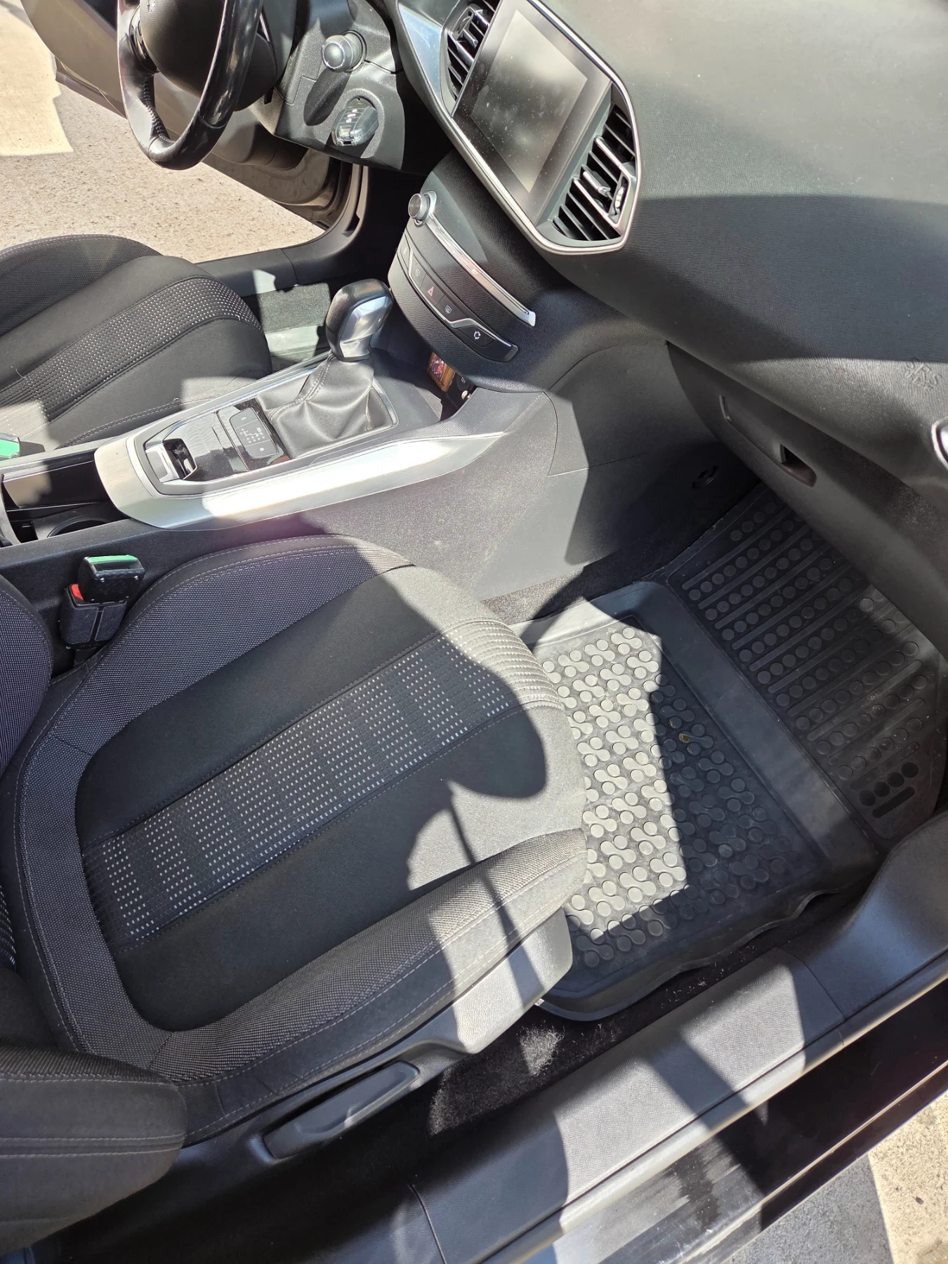 Peugeot 308 2.0 bluehdi, снимка 7 - Автомобили и джипове - 53802392