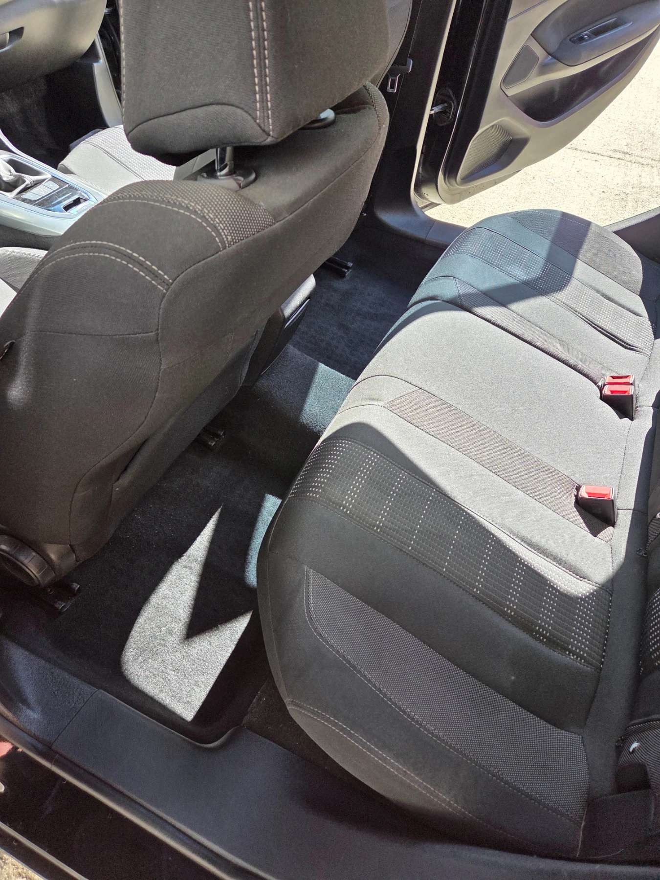 Peugeot 308 2.0 bluehdi, снимка 9 - Автомобили и джипове - 53802392