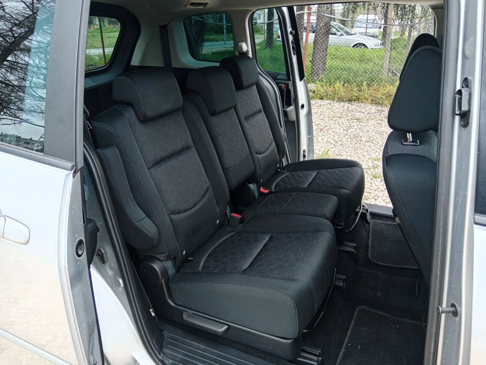 Mazda 5 1.8i-116к.с., снимка 8 - Автомобили и джипове - 54266946