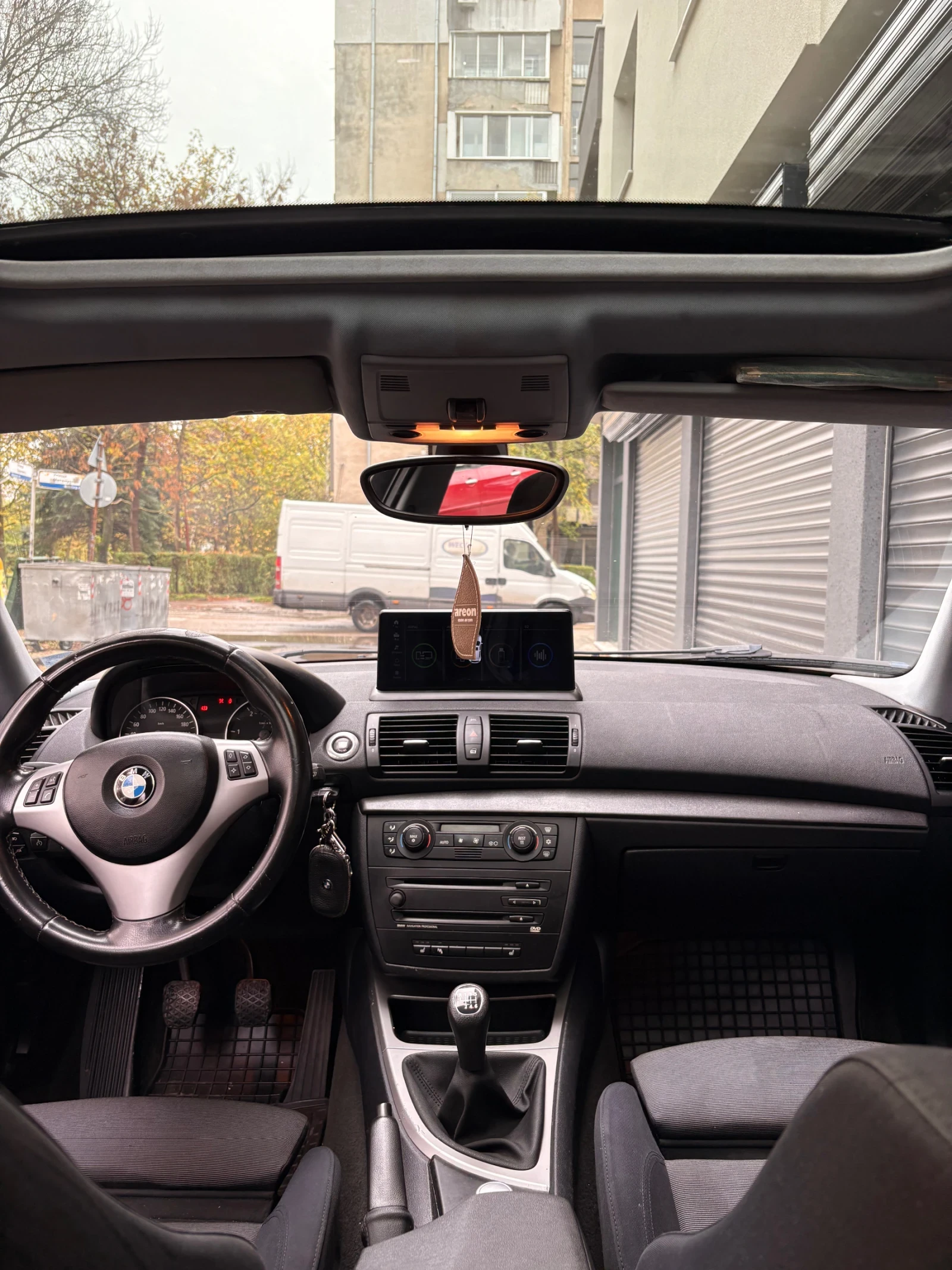 BMW 120, снимка 6 - Автомобили и джипове - 54598755